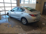 Toyota Yaris Ia 3MYDLBYV3JY319275 photo