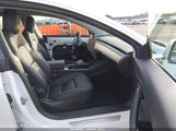 Tesla Model 3 Standard Range Plus Rear-Wheel Drive/Standard Range Rear-Wheel Drive 5YJ3E1EA0LF804567 fotografie