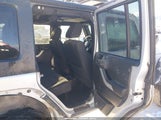 Jeep Wrangler Unlimited Rubicon 1C4BJWFG1CL245048 fotografie