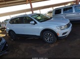 Volkswagen Tiguan 2.0T Se/2.0T Sel/2.0T Sel R-Line/2.0T Sel R-Line Black 3VV3B7AXXKM067752 fotografie
