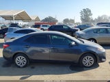 Toyota Corolla Le 5YFBURHE8JP778359 снимка