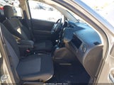 Jeep Compass Latitude 1C4NJDEB0CD564068 fotografie