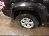Jeep Liberty Sport 1J8GN28K29W525386 photo