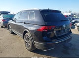 Volkswagen Tiguan 2.0T Se/2.0T Sel/2.0T Sel R-Line/2.0T Sel R-Line Black 3VV3B7AX3KM087213 fotografie