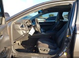 Toyota Camry Le 4T1B11HK9JU613869 снимка