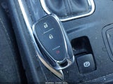 Chevrolet Traverse Ls 1GNERFKW6JJ252144 снимка