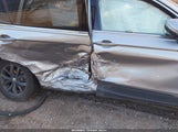 Volkswagen Tiguan 2.0T Se/2.0T Wolfsburg Edition 3VVMB7AX3RM110472 photo