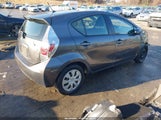 Toyota Prius C Two JTDKDTB30D1556962 снимка