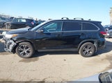 Toyota Highlander Le Plus 5TDBZRFH4KS973172 снимка