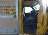 GMC Savana Cutaway Standard 1GDGG31V851909428 снимка