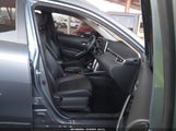 Toyota Corolla Cross Xle 7MUDAAAG6NV010588 снимка