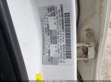 Toyota Yaris Le 3MYDLBYV4KY502654 photo