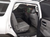 Toyota Sequoia Limited 5.7L V8 5TDKY5G13GS064604 fotografie