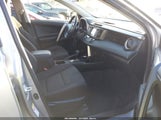 Toyota Rav4 Hybrid Xle JTMRJREV8JD189956 снимка