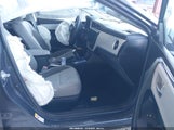 Toyota Corolla Le 5YFBURHE5JP852899 снимка