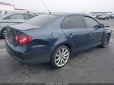 Volkswagen Jetta Limited Edition 3VWAZ7AJ2AM104558 снимка