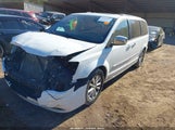 Chrysler Town & Country Limited Platinum 2C4RC1GG5FR742710 снимка
