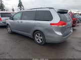 Toyota Sienna Le V6 8 Passenger 5TDKK3DC9DS304715 fotografie