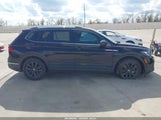 Volkswagen Tiguan 2.0T Se 3VV2B7AXXNM049008 снимка
