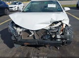 Toyota Corolla Le 5YFBURHE9JP840528 снимка