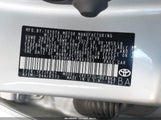 Toyota Corolla Le 5YFBURHE4JP842803 снимка
