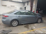 Toyota Corolla Le JTDEPRAE3LJ043164 снимка