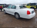 Lincoln Town Car Signature 1LNHM81VX7Y618028 photo