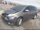 Toyota Sienna Le 7 Passenger 5TDJK3DC9ES093559 снимка