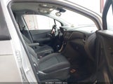 Chevrolet Trax Ls KL7CJNSB2JB583082 снимка
