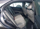 Toyota Camry Se 4T1G11AK6NU628030 photo