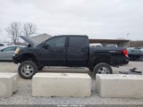 Nissan Titan Le/Se 1N6AA07CX8N350457 fotografie