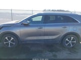 Kia Sorento 3.3L Ex 5XYPH4A5XJG359005 photo