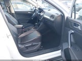 Volkswagen Tiguan 2.0T Se/2.0T Sel 3VV2B7AX1JM006610 снимка
