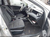 Toyota Rav4 Le JTMZFREV5FJ049793 снимка