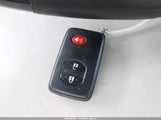 Toyota Prius Three JTDKN3DU8C5432593 снимка