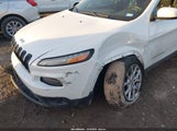 Jeep Cherokee Latitude 1C4PJLCB5FW793361 снимка