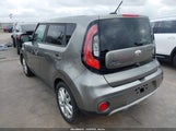 Kia Soul + KNDJP3A51K7697183 снимка