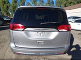 Chrysler Pacifica Touring-L 2C4RC1BGXHR526393 снимка
