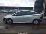 Toyota Prius Four/Four Touring/One/Three/Three Touring/Two/Two Eco JTDKBRFU7J3081743 снимка