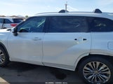 Toyota Highlander Hybrid Platinum 5TDFARAH9NS012863 fotografie