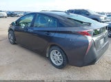 Toyota Prius Two JTDKBRFU3J3580944 снимка