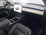 Tesla Model Y Performance Dual Motor All-Wheel Drive 7SAYGDEF1PF873659 fotografie