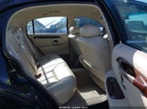 Lincoln Town Car Cartier 1LNHM83W2XY695286 photo