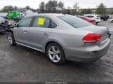 Volkswagen Passat 2.5L Se 1VWBP7A36DC010409 снимка