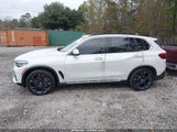 BMW X5 xDrive50I 5UXJU2C5XKLN67781 fotografie