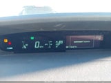 Toyota Prius Two JTDKN3DU2E0391992 fotografie