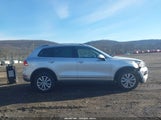 Volkswagen Touareg Vr6 Sport WVGEF9BP5DD013338 fotografie