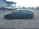 Toyota Prius Xle JTDACAAU2R3019695 photo