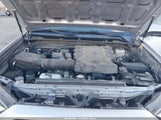 Toyota 4Runner Limited/Sr5/Sr5 Premium/Trd Off Road/Trd Off Road Premium/Trd Pro JTEBU5JR6J5602747 fotografie