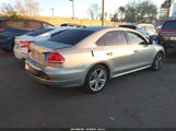 Volkswagen Passat 3.6L V6 Sel Premium 1VWCM7A39EC024206 fotografie